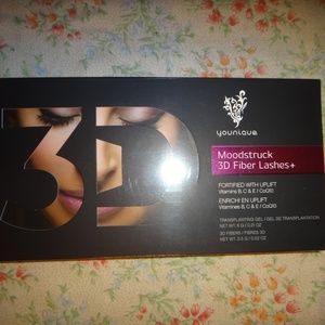 Younique New In Sealed Box 3D Fiber Lashes Mascara